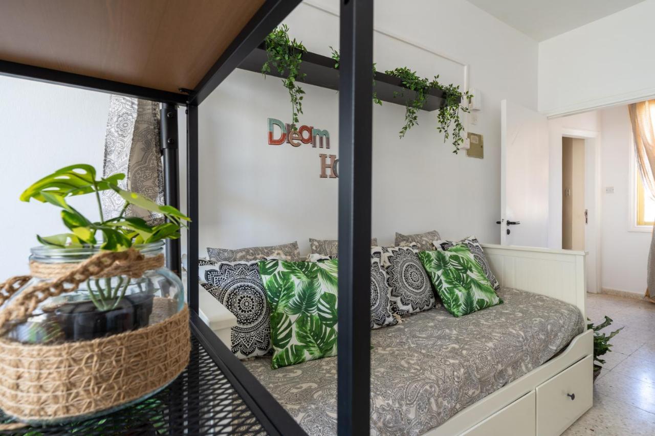Oasis - Cozy Studio In Larnaca Luaran gambar